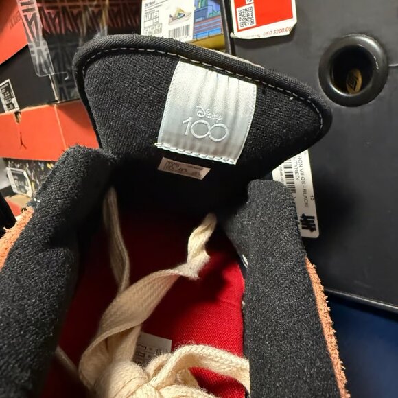 Brand New Vans shoes - Picture 5 of 6